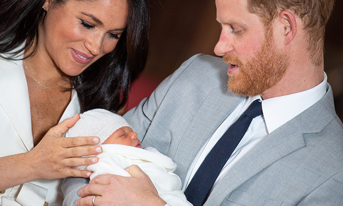Queen, Prince Harry, senior royals set for crisis meeting Queen, Prince Harry, senior royals set for crisis meeting