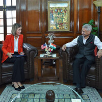 Jaishankar holds talks with Iowa Governor on India-US economic ties