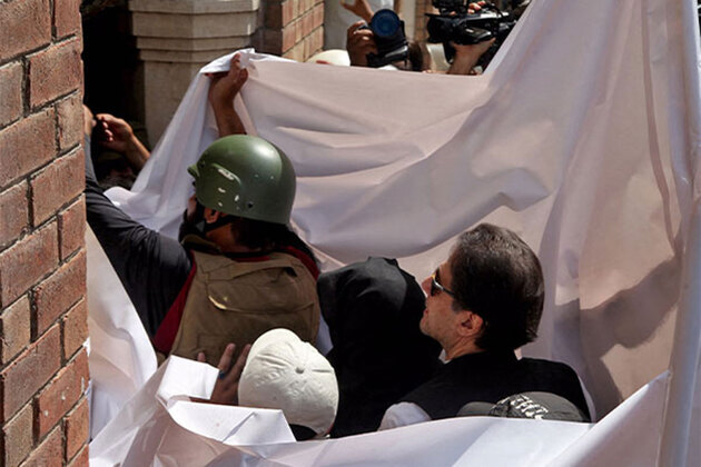 IHC to hear Imran Khan, Bushra Bibi appeals in Pound 190 million graft case today