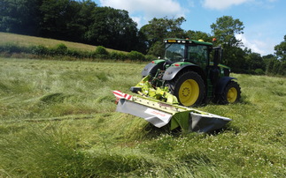 On Test: Claas Disco 3200C Contour