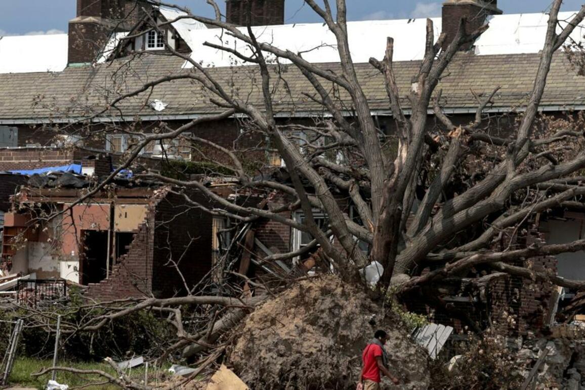 Army Corps of Engineers helping St. Louis debris cleanup