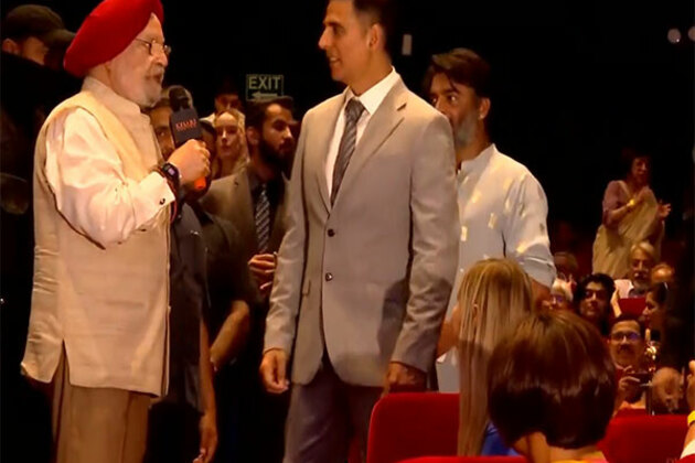 It focuses on a transformational period in our history: Union Minister Hardeep Singh Puri praises Kesari Chapter 2