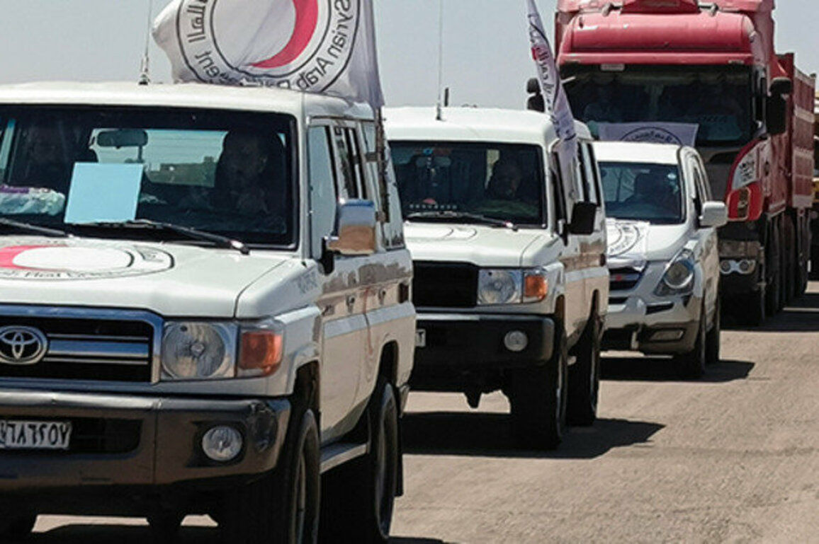 A new humanitarian aid convoy enters Sweida via Busra al-Sham