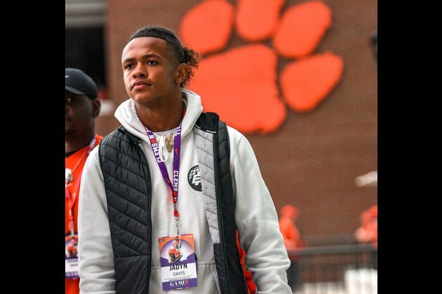 2024 5-star QB Jadyn Davis commits to Michigan