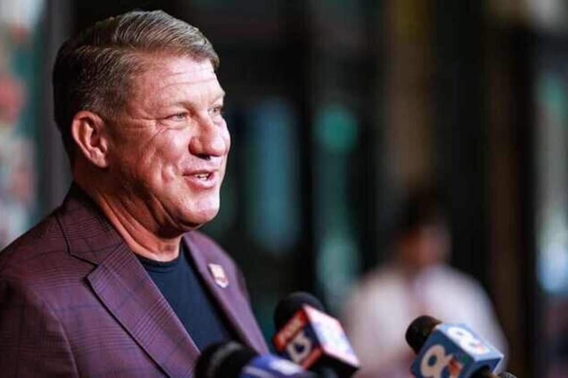 Bucs Can Now Use Franchise Tag as NFL Opens Two-Week Window