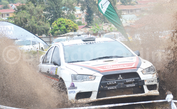 Mayanja ng’ayiribya mmotoka eggulo. Mayanja ng’ayiribya mmotoka eggulo.