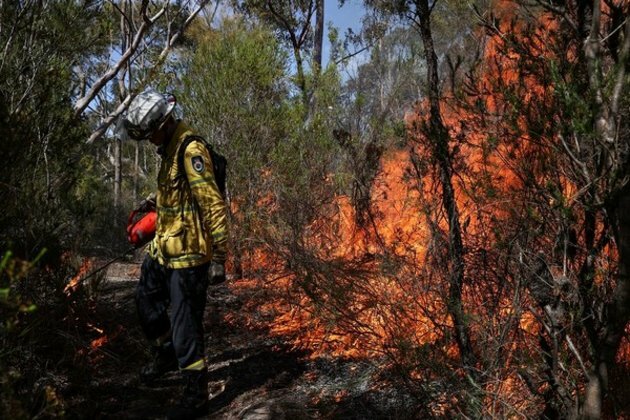 Threat from South Australian bushfire downgraded