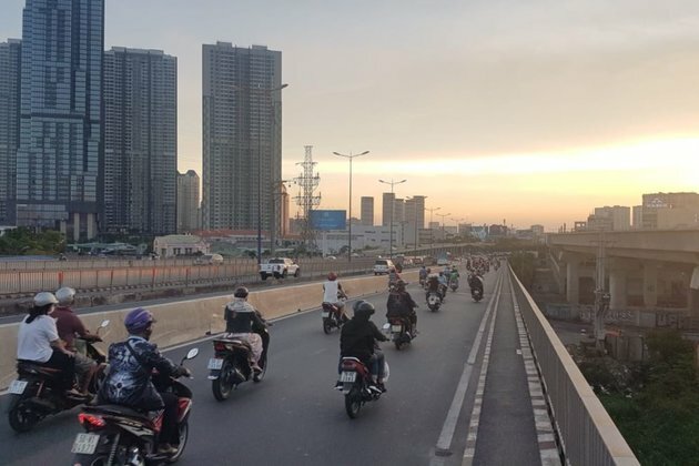 Can Vietnam&#039;s Cities Ban Two-Wheel Transport