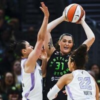 Janelle Salaun propels Valkyries to opening win over Storm