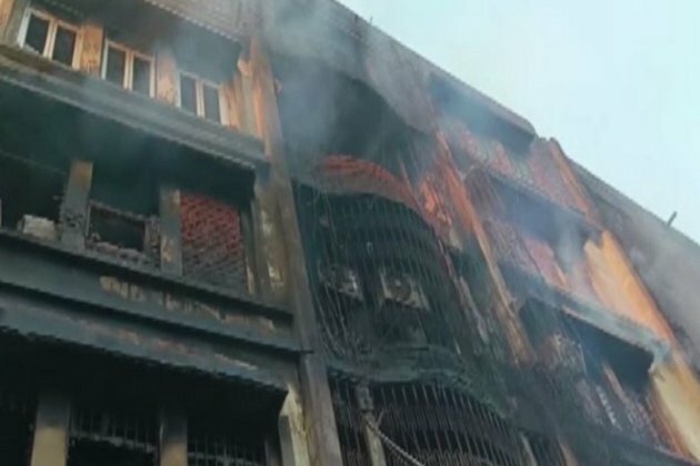 Kanpur: Efforts to douse fire at garments complex continue on third day