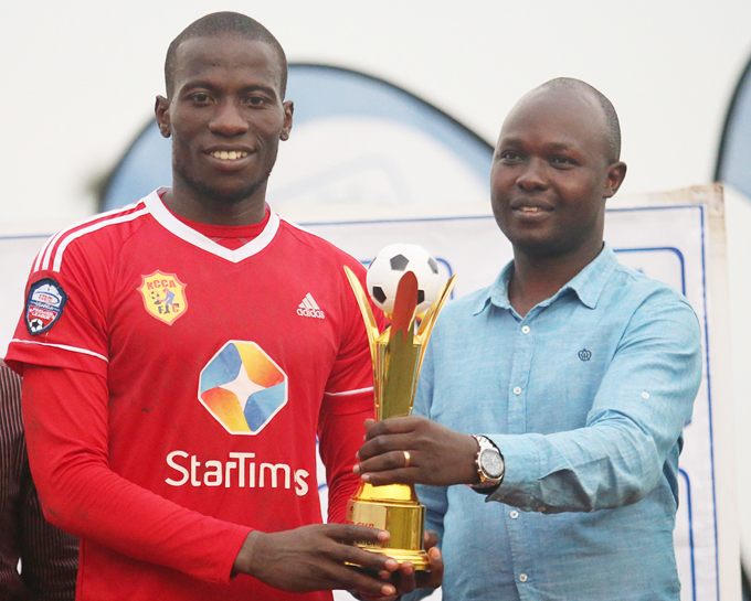  goalie harles ukwago is presented with the man of the match award ourtesy hoto
