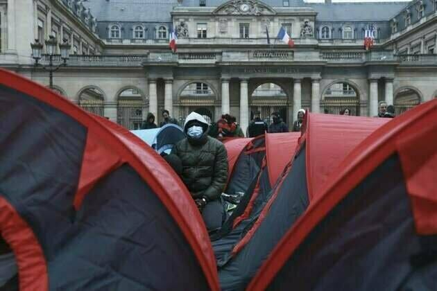 France: Immigration Bill Threatens Rights
