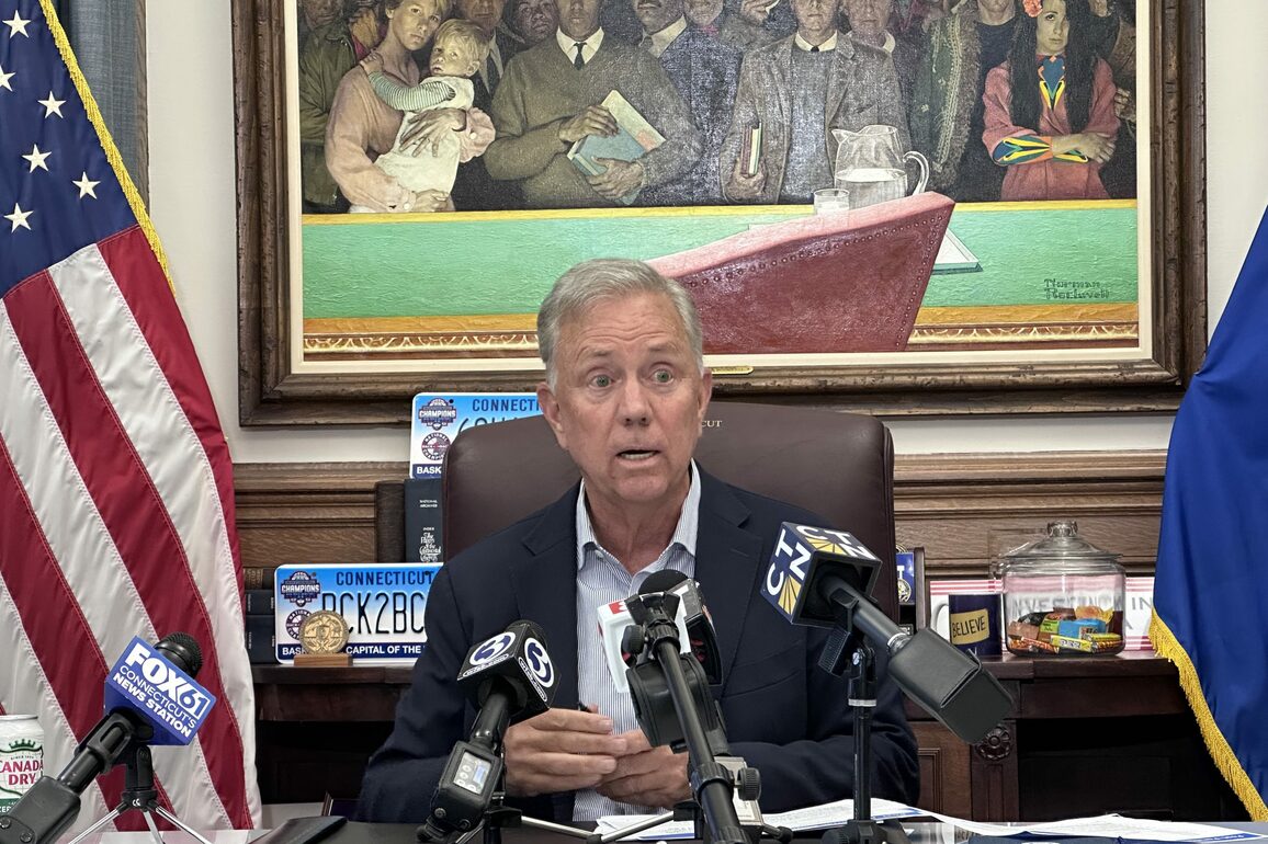 Ned Lamont forces legislators to keep CT SEEC independent