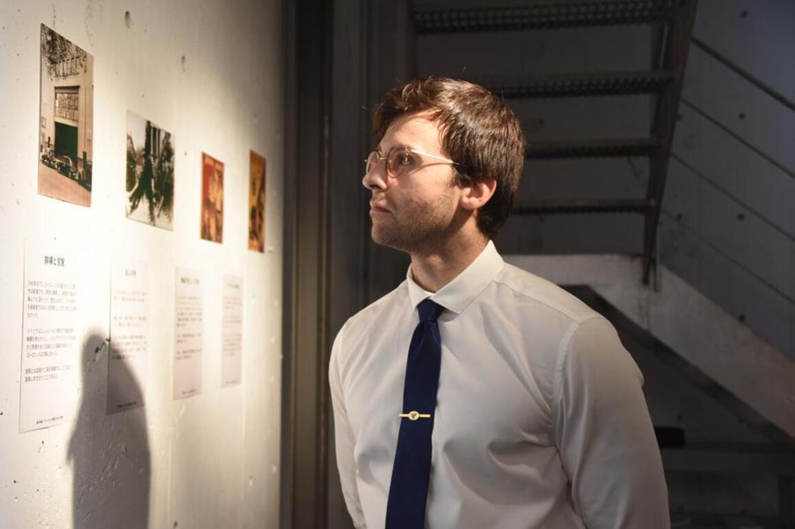 Young Frenchman holds photo exhibition on Japanese invasion of China in Tokyo