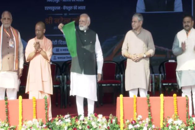 PM Modi flags off four new Vande Bharat Express trains from Varanasi
