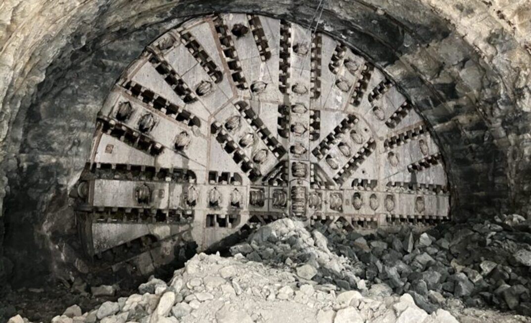 A 13.67m diameter Robbins Slurry machine breaking through in Hiroshima