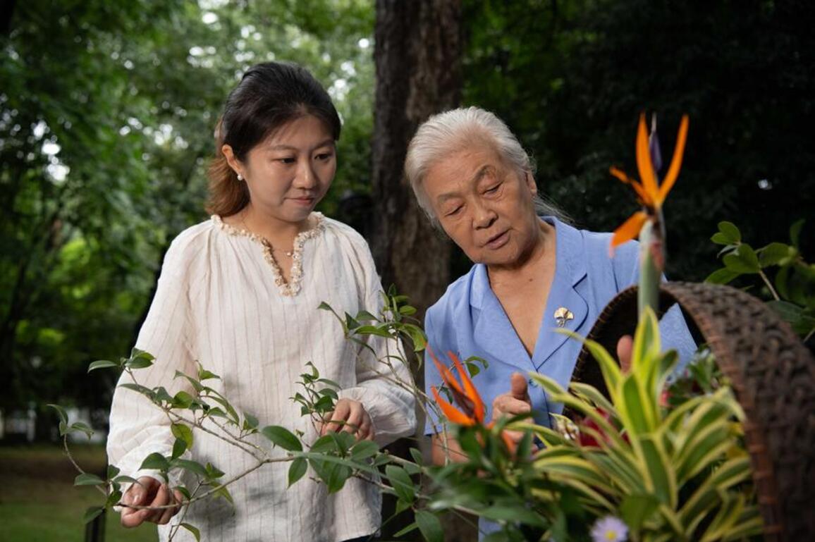 GLOBALink | Beyond bouquets: Fu Yulan's mission to preserve Anhui's floral heritage