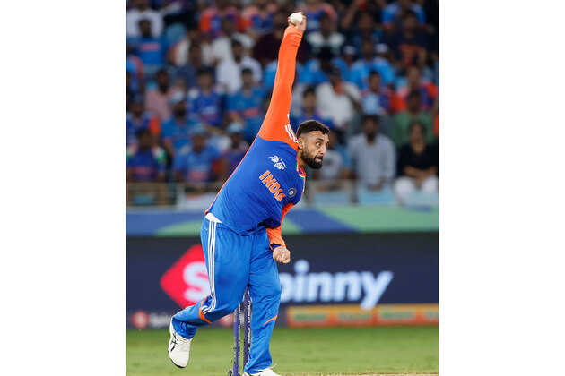 "I would like to...": Varun Chakaravarthy dedicates his Player of the Series award to his family