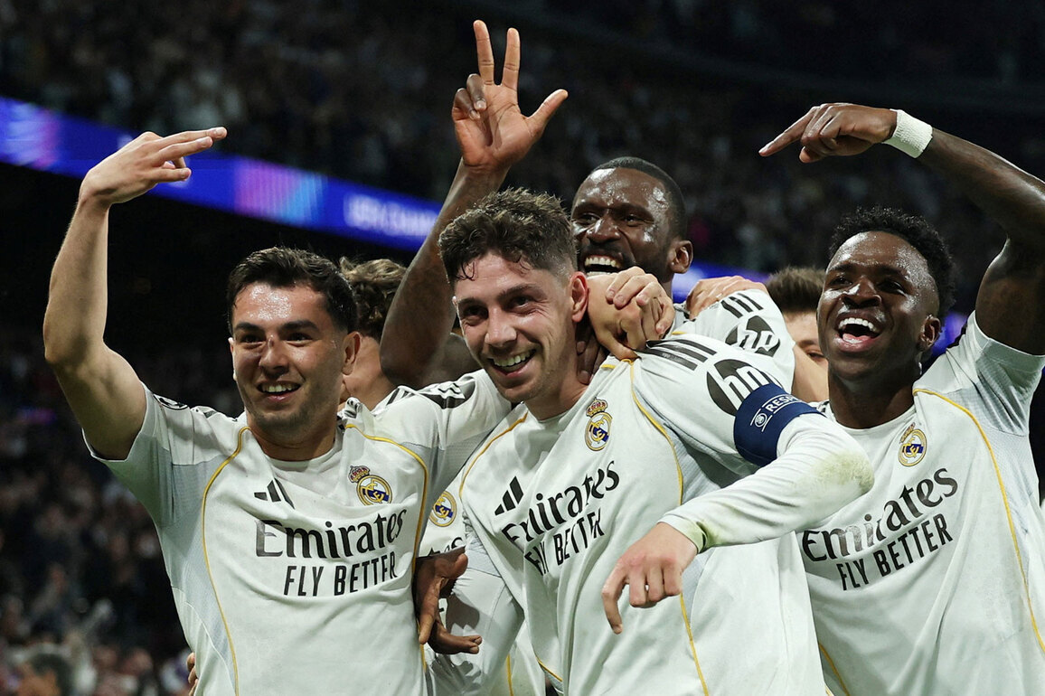 Real Madrid thrash Elche; Barcelona rout Sevilla in La Liga