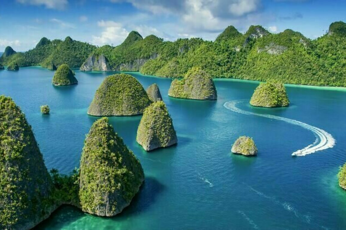 Tak boleh ada pengecualian, seluruh izin tambang di Raja Ampat dan pulau-pulau kecil harus dicabut