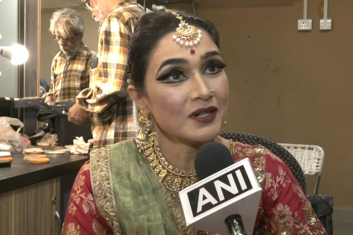 Kathak dancer Yasmin Singh mesmerizes with her performance in Raag Megh at 'Badal Raga Samaroh'