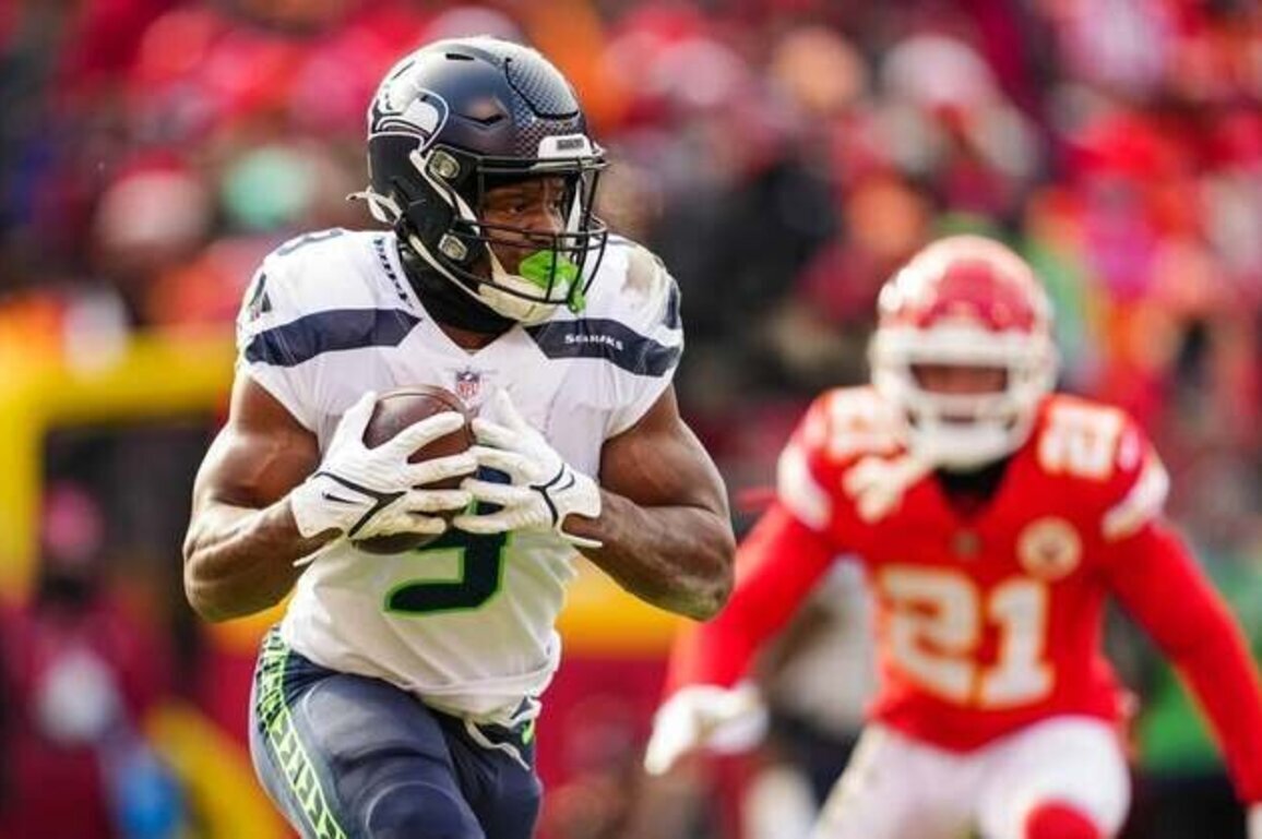 Reports: Chiefs to sign RB Kenneth Walker III