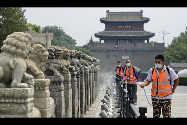 Beijing reports 2 new confirmed COVID-19 cases