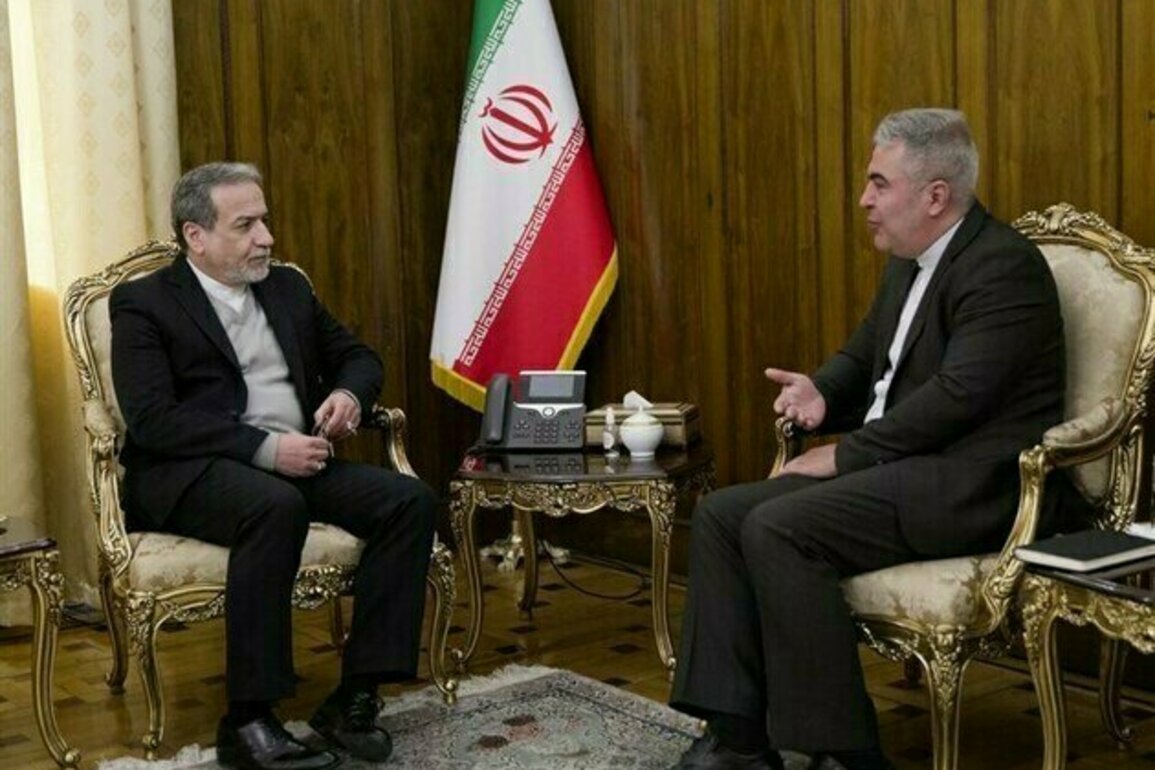 FM Outlines Plans to Expand Irans Ties with Nicaragua, Ghana