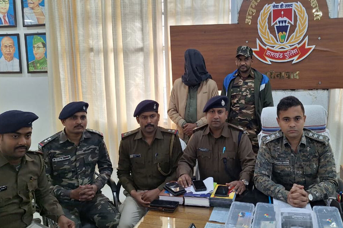 Man impersonating as IAS, IP&TAFS officer nabbed while lobbying in land dispute in Jharkhand