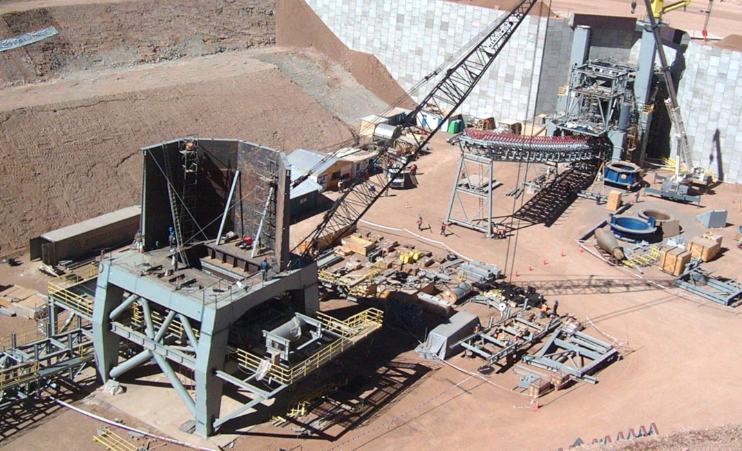 The TAKRAF primary crushing station and discharge conveyor under construction