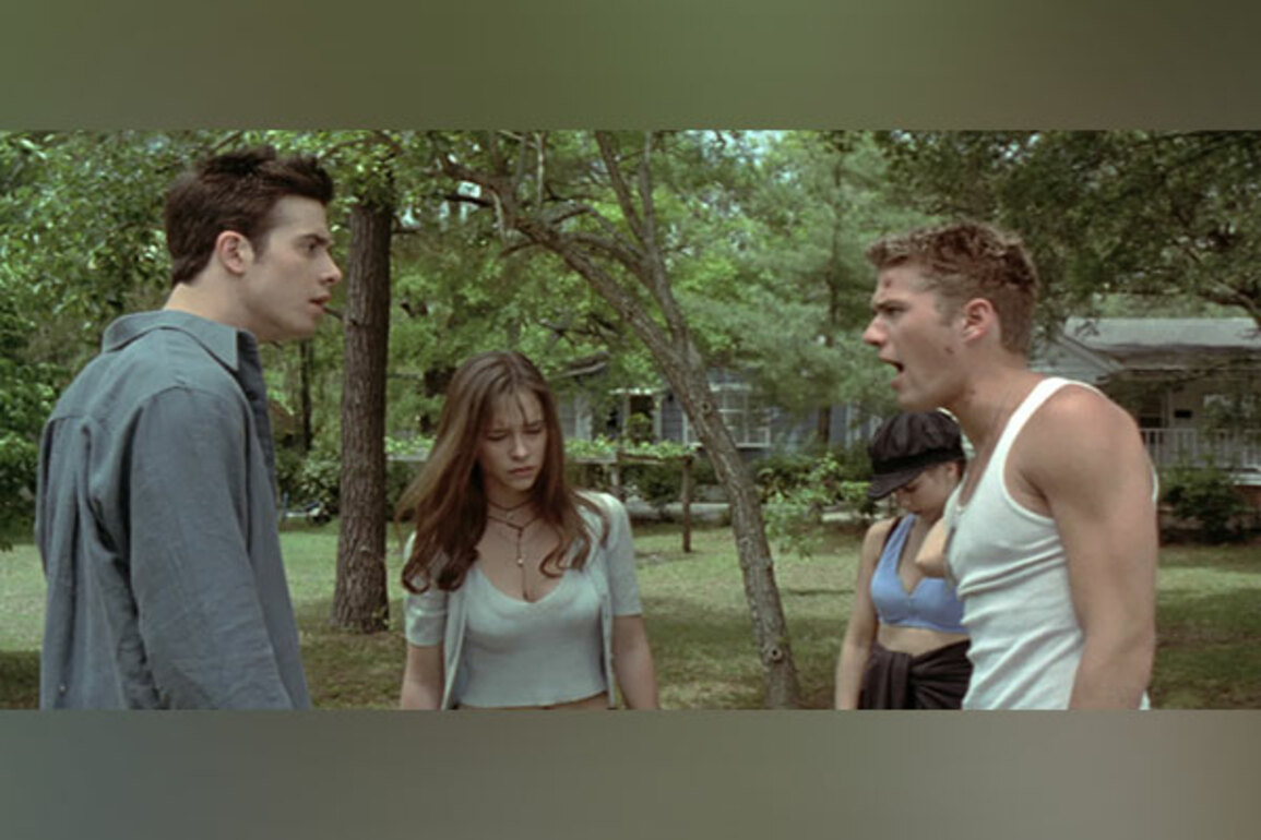 Jennifer Hewitt, Freddie Prinze Jr return in 'I Know What You Did Last Summer' sequel