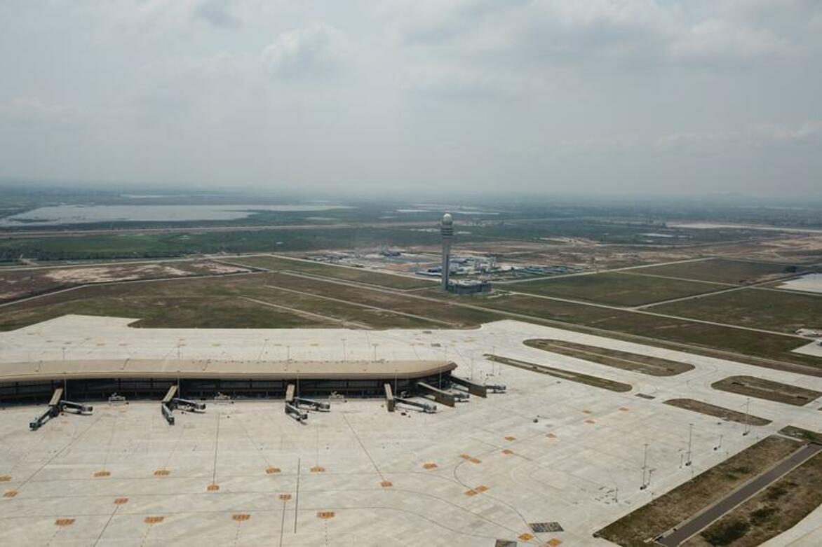 Chinese contractor for Cambodia's biggest airport project a source of skill transfers to Cambodian talents