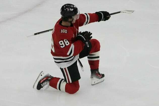 Finding groove, Blackhawks face mistake-prone Oilers