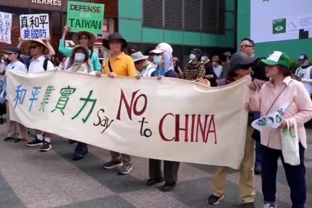 Protesters support Taiwanese president’s $40 billion defense plan 