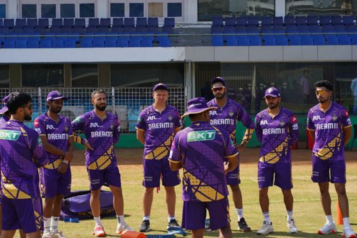 Kolkata Knight Riders unveil eco-friendly biodegradable jersey as 'Runs To Roots' campaign returns