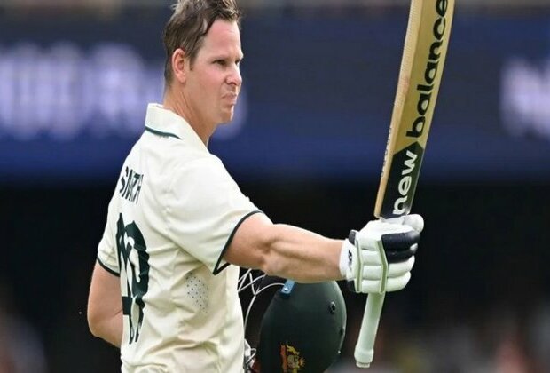 With century in Brisbane, Smith makes big statement, sets eyes on Ponting's elusive record