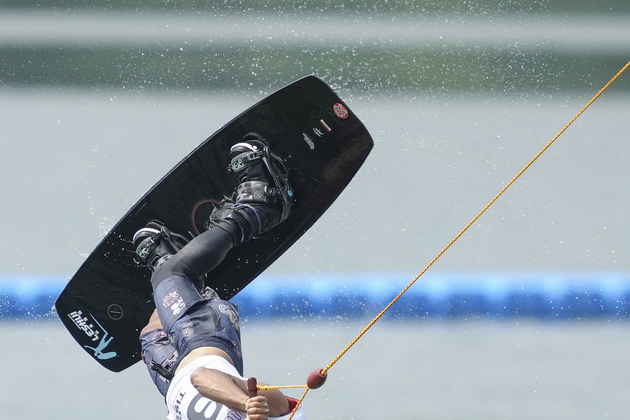 Chinese water skier Zhang back for fun at Chengdu World Games