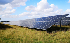 Quinbrook UK and Ireland renewables fund attracts £587m in investor backing