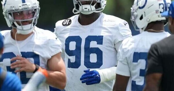 NFL roster cuts: Teams get down to 53 players