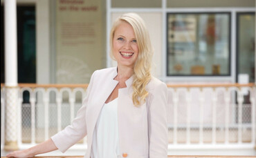 Not so stuffy, not so old: how influencers are shaking up banking - Vimarsana News