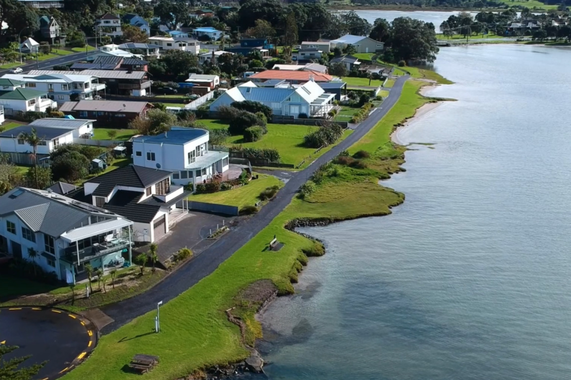 Almost one in 10 property sellers taking a loss