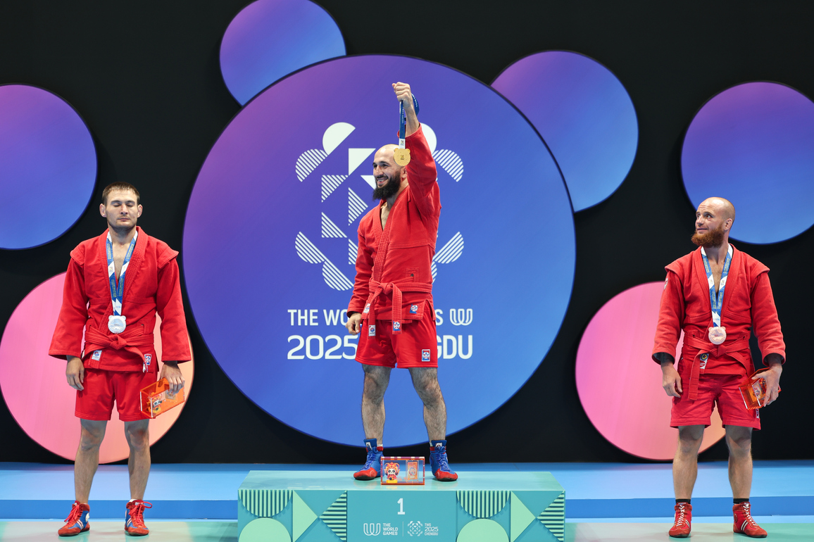 (SP)CHINA-CHENGDU-THE WORLD GAMES 2025-SAMBO-MEN'S COMBAT -64KG-VICTORY CEREMONY (CN)