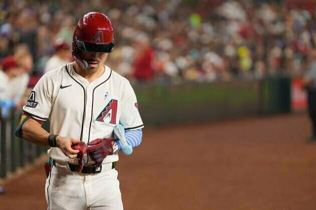 Arizona's Corbin Carroll has chip fracture in wrist, will go on IL