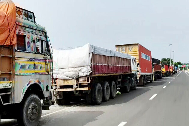Domestic demand lifts commercial vehicle sales in April, export pressures persist