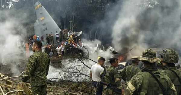 Colombian military plane crashes near Ecuador border, 48 survive