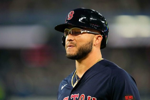 Mets claim INF Yolmer Sanchez off waivers from Red Sox