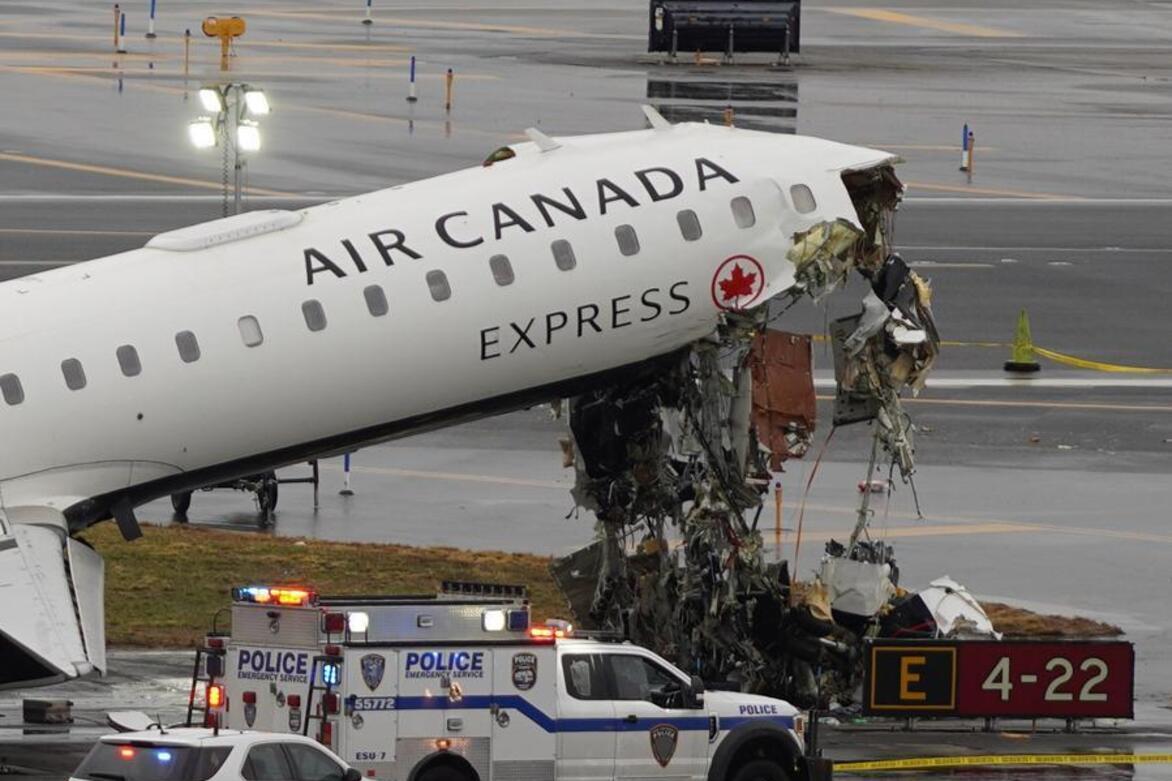 2 killed after Air Canada plane hits fire truck at New York airport