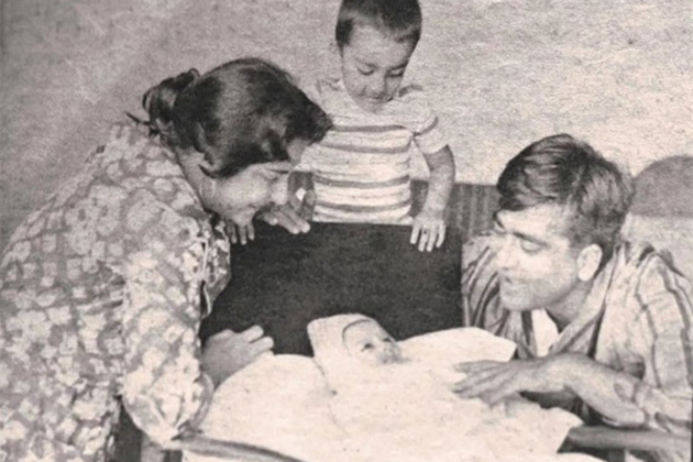 Sanjay Dutt posts throwback childhood pic with mother Nargis Dutt in emotional post