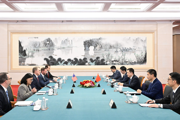 CHINA-BEIJING-WANG XIAOHONG-U.S. AMBASSADOR-MEETING (CN)