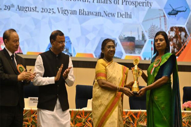 President Murmu honours former UBI CEO Manimekhalai with SCOPE Eminence Award for outstanding women leadership